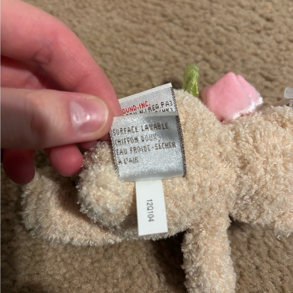 gotta getta gund bear With Rose - Picture 5 of 8